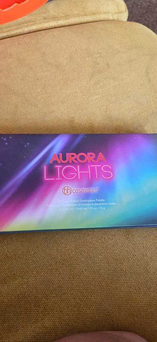 BH Cosmetics Aurora Lights