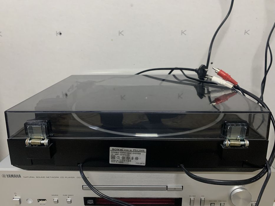 Продам програвач вінілових платівок Sony PS-LX 45
