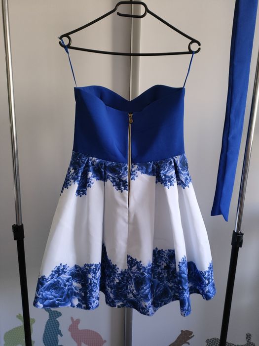 Piękna Sukienka 36/38