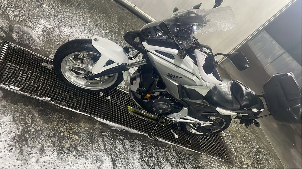 Honda NC750X Muitos extras