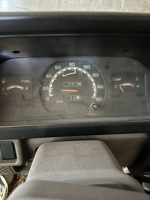 Mitsubishi L300 9 lugares