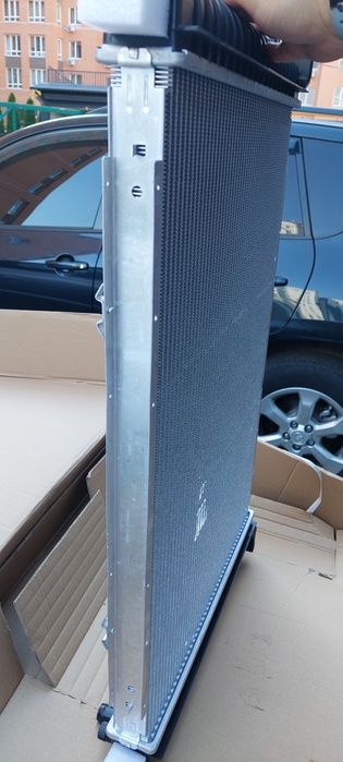 Радіатор THERMOTEC D7X033TT для Opel Omega B