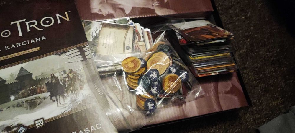 Podstawa Gra o tron LCG + 4 dodatki w folii