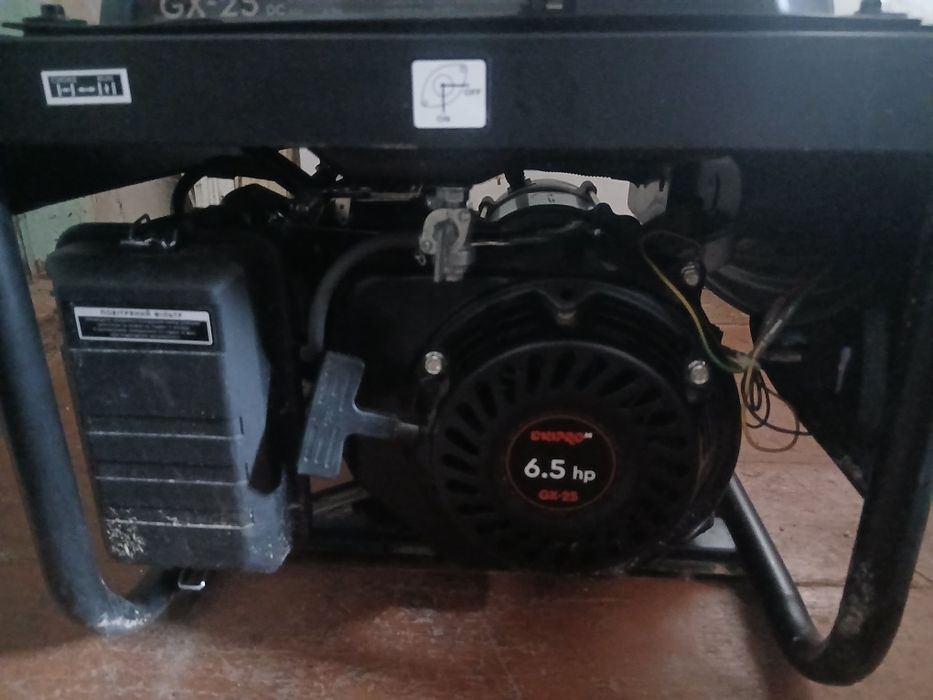 Продам генератор Dnipro-M GX 25 в ідеальному стані