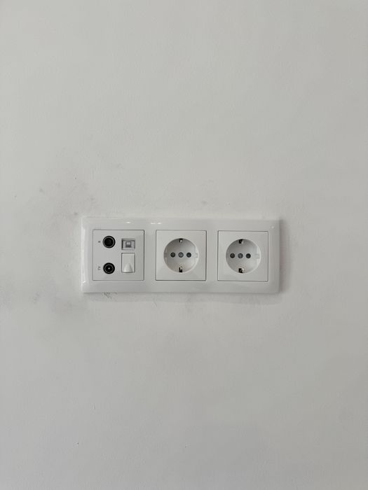 Eletricista disponivel 24h