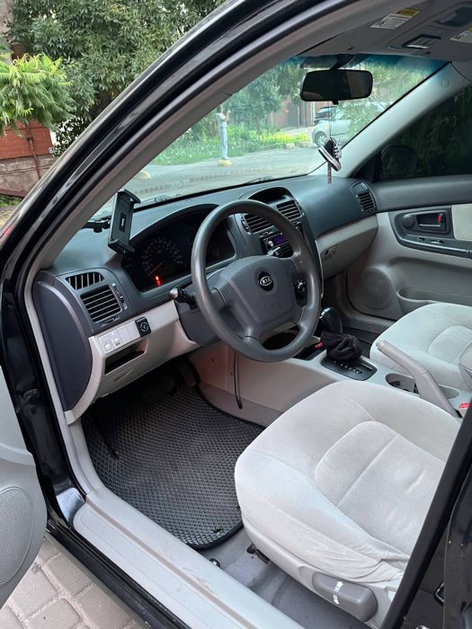 Kia Cerato 2004 2.0 AT