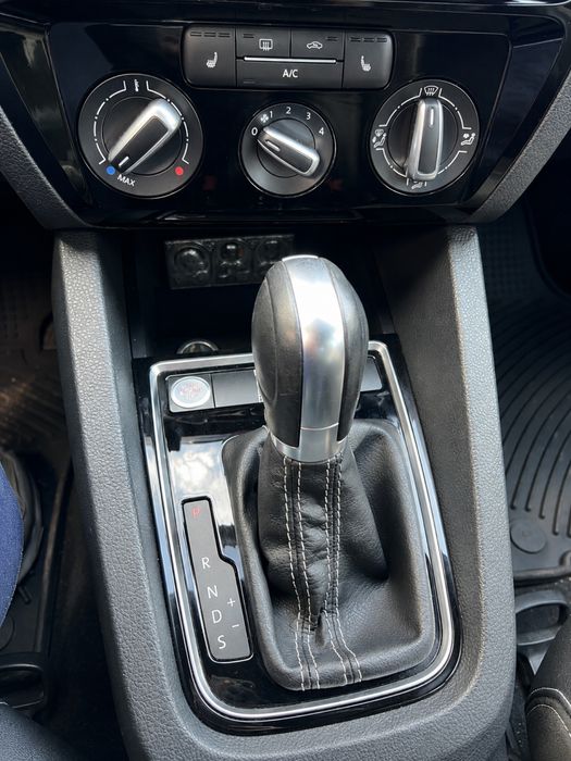 Автомобиль Джетта 6