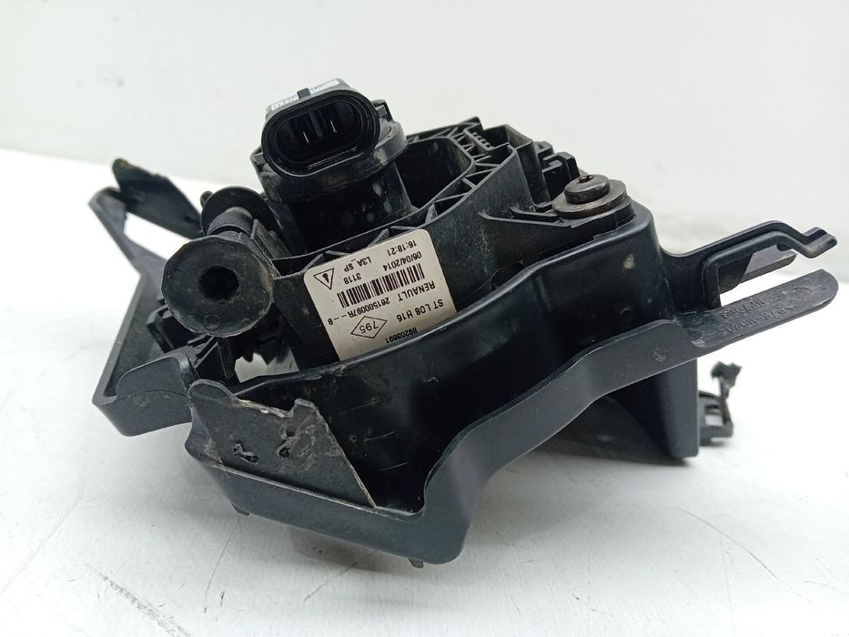 Farol nevoeiro frente esquerdo RENAULT Megane IV Grandtour (K9A/M_)