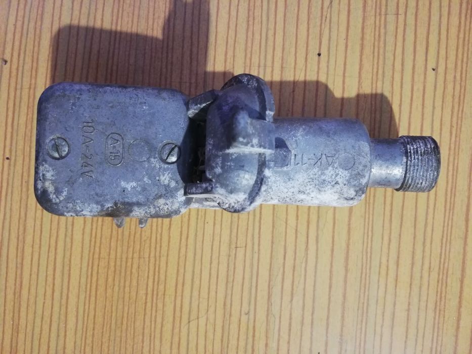 Gniazdo AK-11, 10A 24V