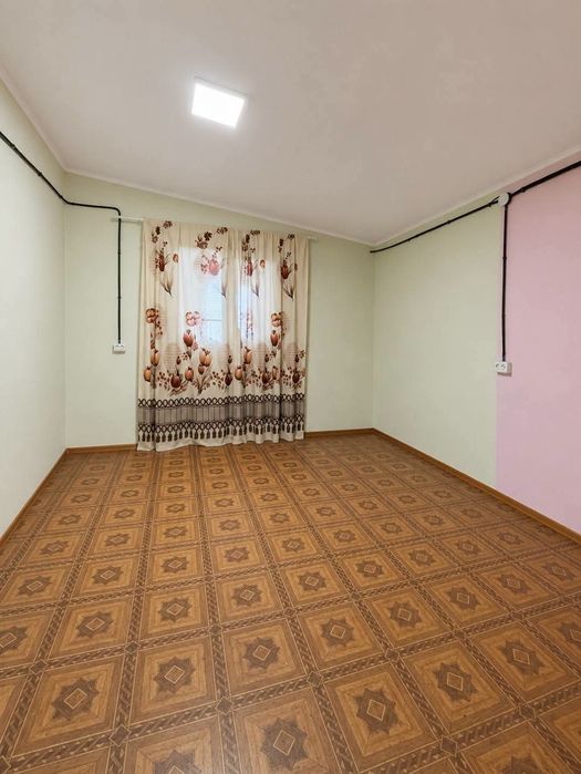 Продам комерційне приміщення у с.Стаївка