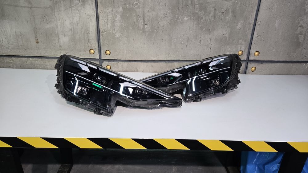 Фари Audi Q8 SQ8 4M 4M8 2025+ Matrix LED комплект Європа оригінал