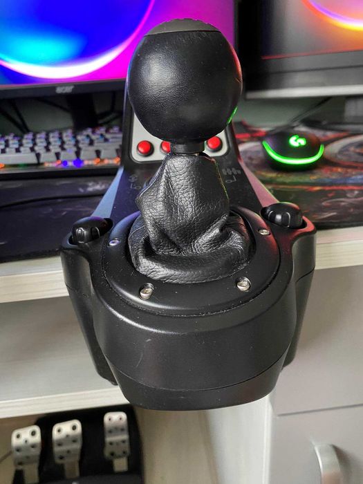 Kierownica logitech g25