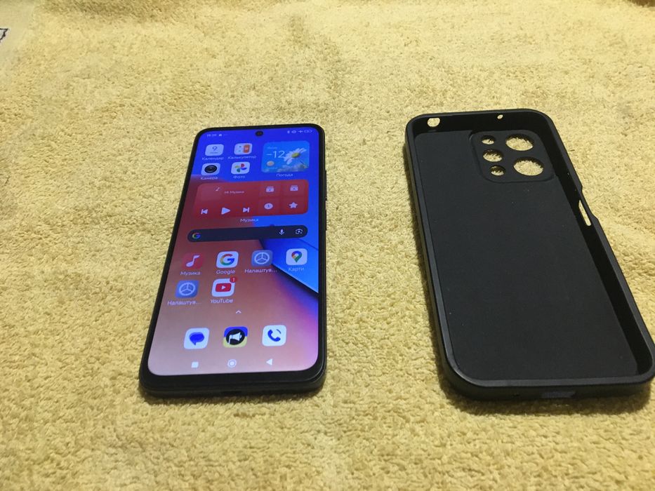 Телефон Redmi 12
