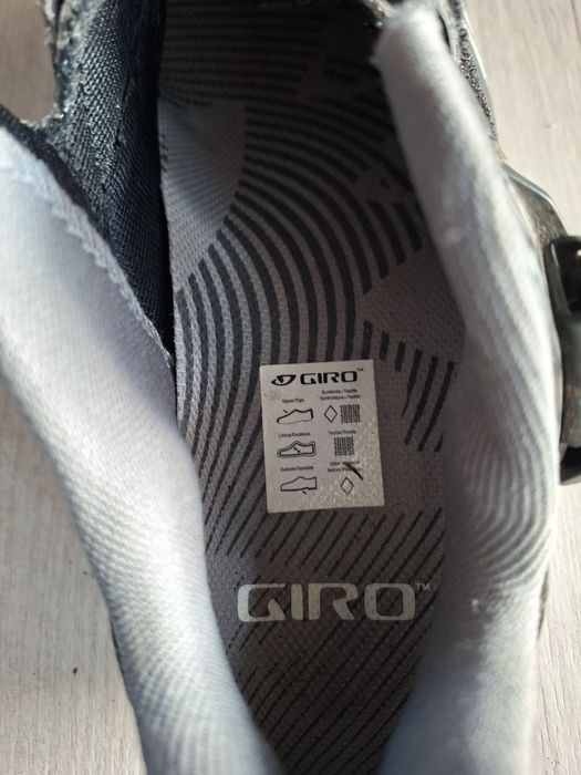 Buty rowerowe GIRO m. Manta z blokami r. 37,5