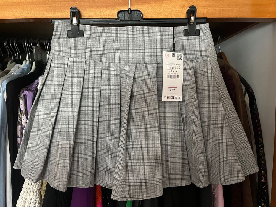 Mini saia calção plissada Zara