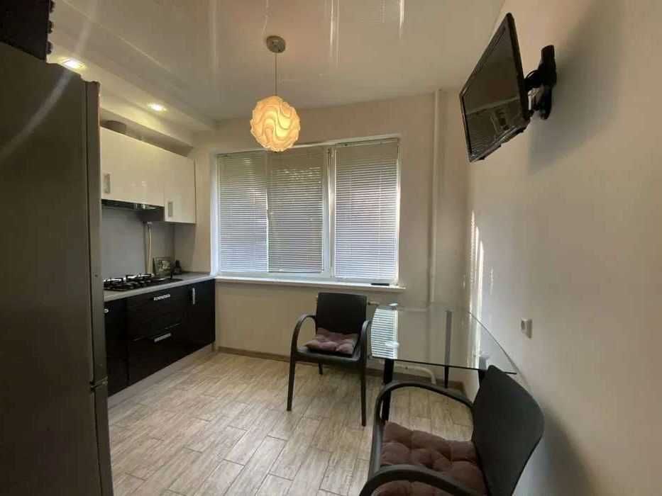 Здається 2-кімнатна квартира на вул.Олександра Архіпенка,6Б