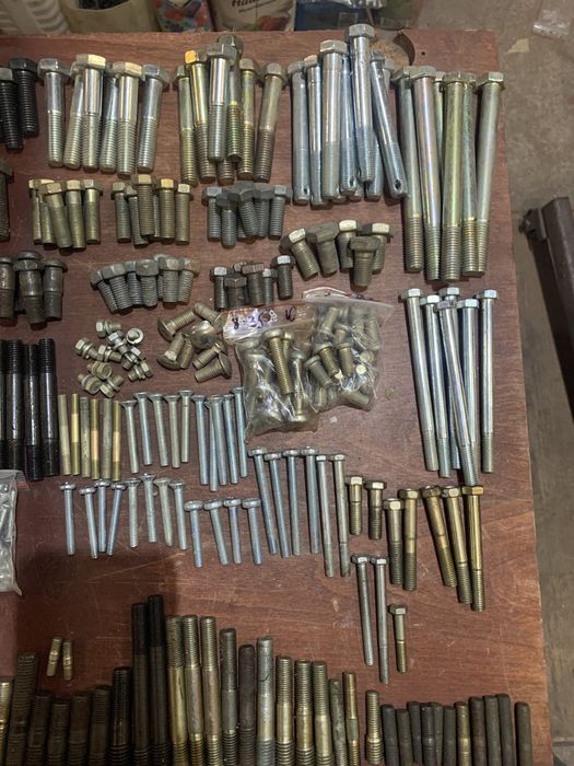 Крепёжные изделия для авто