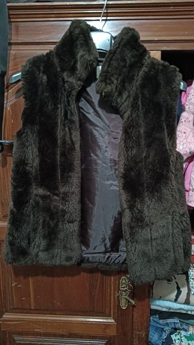 Casaco sem mangas com pelo tamanho 38