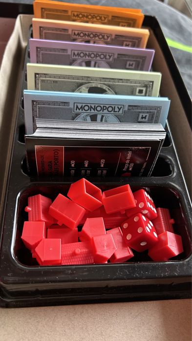 Jogo de tabuleiro Monopoly Batoteiros