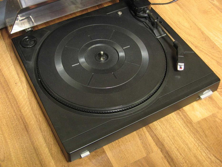ELTA 2955 Gramofon z nowym paskiem i igłą,półautomat 3 prędkoś,sprawny