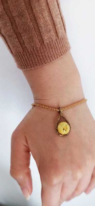 PREZENT Srebrny wisior z mlecznym bursztynem pozłacany 925