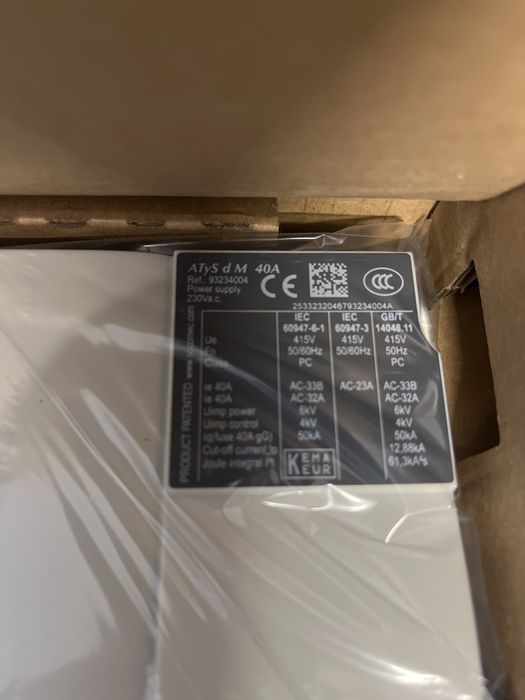 SZR socomec Atys d M 4P 40A 230V sieć/agregat