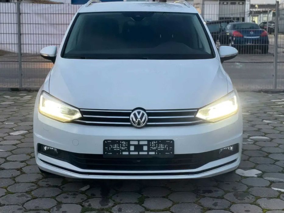 Volkswagen Touran      2018
