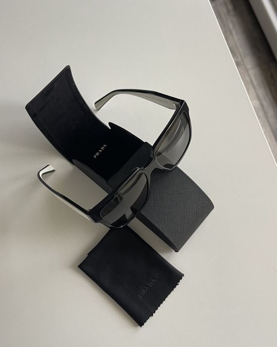 Сонцезахистні окуляри Prada, оригінал