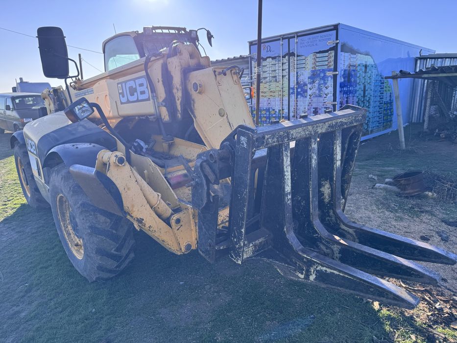 Телескопічний навантажувач JCB 535-125