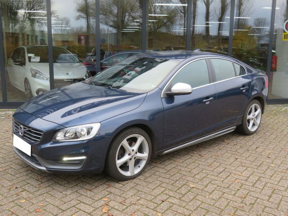 Volvo S60, versao D4, 2015, como novo, 210.000kms