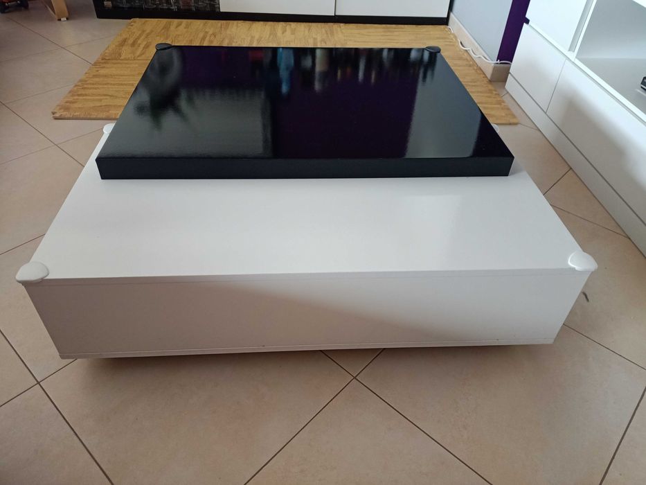 Mesa de centro (sala) - cor preto/branco lacado