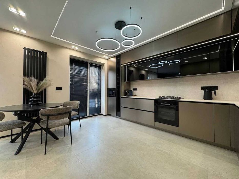 Елітна трикімнатна в найкращому ЖК України