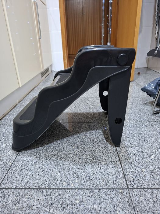 Escadote para cão