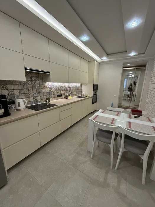 Продажа 3-комнатной квартиры ЖК Радужный Льва Ландау Новые Дома