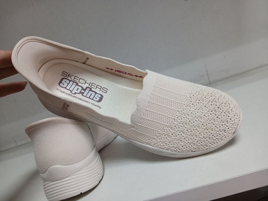 Сліпони  38-39 р/25 см супер легкі балетки Skechers  оригінал