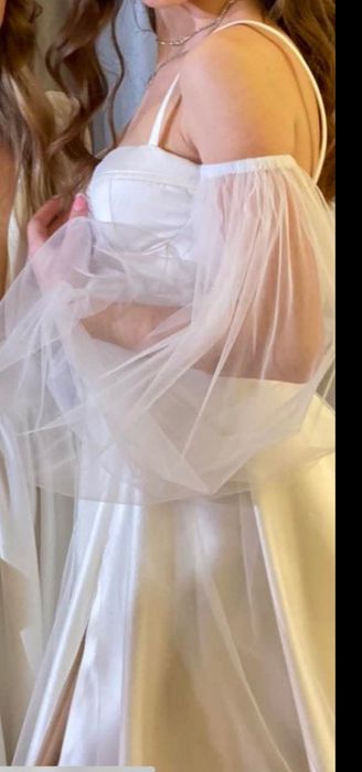 Біла сукня, випускна, святкова