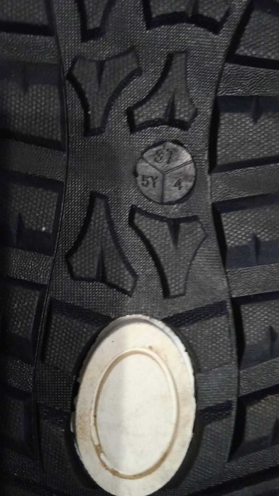 Buty zimowe chłopięce na rzepy rozmiar 37