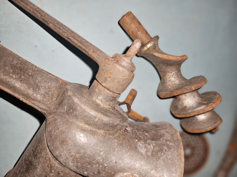 Maszynka do mielenia mięsa OB 8 antyk