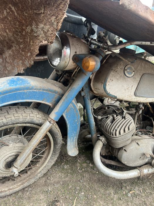 Продам совецкий  мотоцикл Иж
