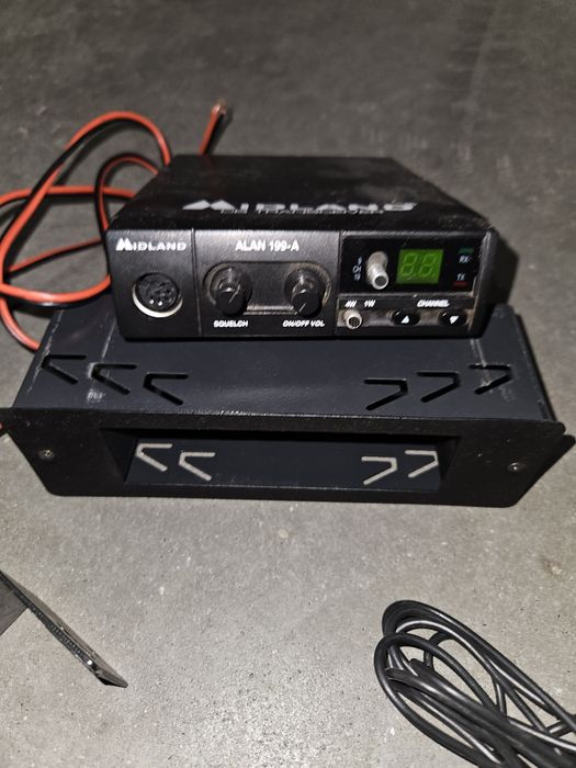 CB radio Midland