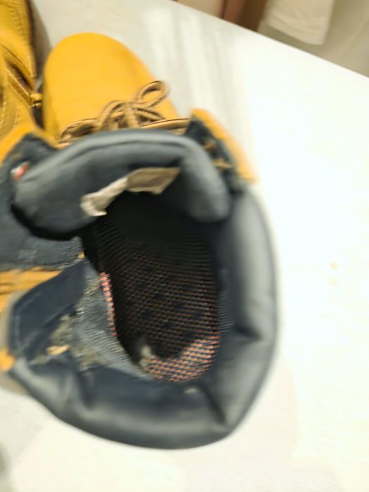 Buty zimowe trapery Levis rozm. 34