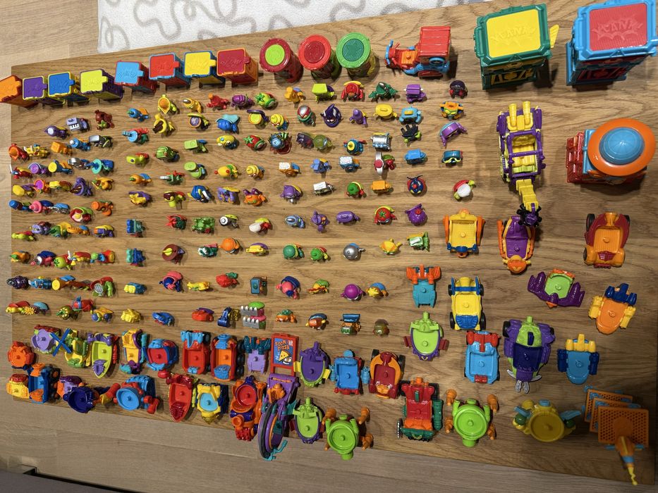 Super Zings, figurki, domki, pojazdy