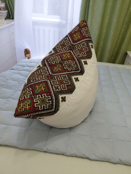 Вишита наволочка. Вишитий рушник.