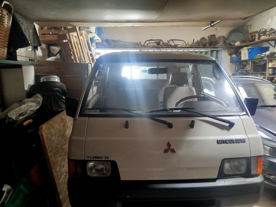 Mitsubishi L300 6 lugares caixa aberta