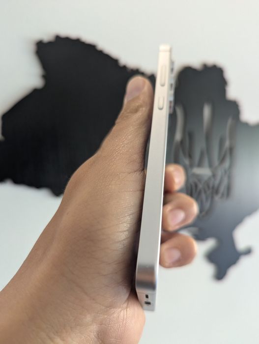 Samsung s24 Fe White 128gb. Гарний стан