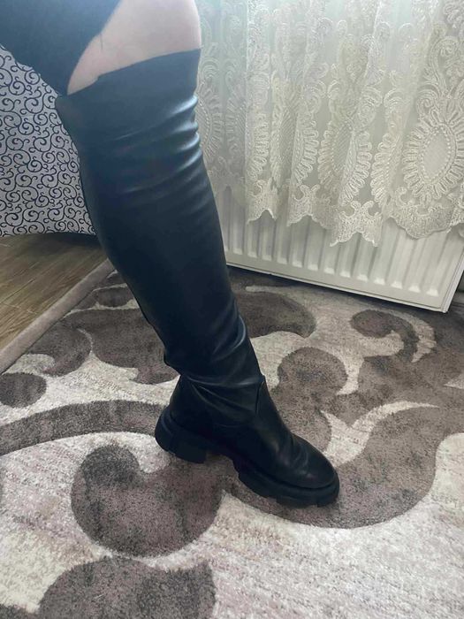 Продам Жіночі Сапоги