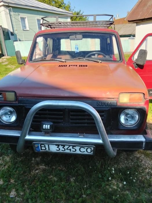 Продам ниву 2121