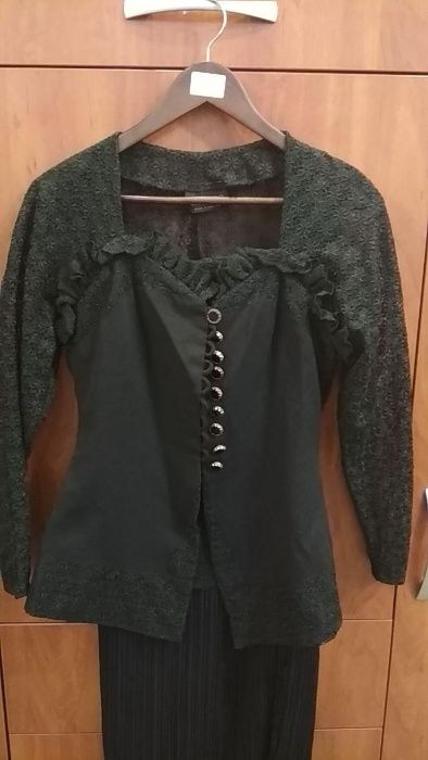 костюмы женские, юбки, брюки