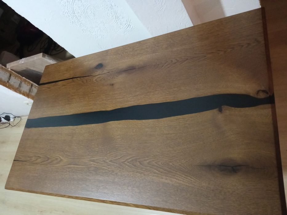 Обеденный стол в стиле лофт