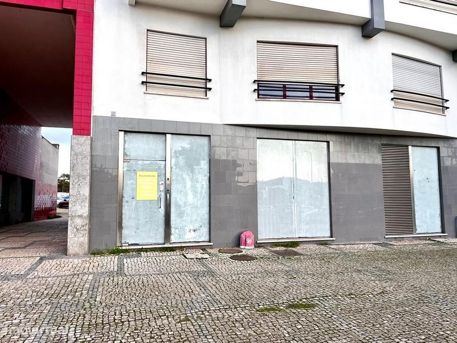 Loja com 190m² no centro de Caldas da Rainha